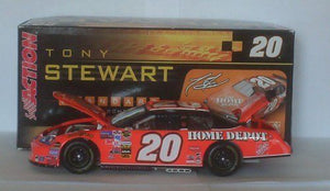 Tony Stewart #20 Home Depot / 2006 Monte Carlo / 1:24 Scale Diecast Car