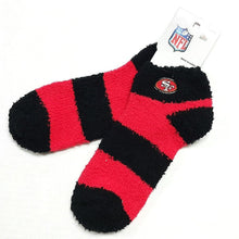 NFL San Francisco 49ers Stripe Fuzzy Sleep Ankle Socks, Medium