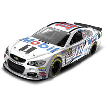 Lionel Racing Danica Patrick #10 Mobil 1 2016 Chevrolet SS NASCAR Diecast Car (1:24 Scale)